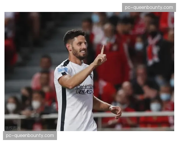 【2026年4月中超联赛·人物·动态浙江队球员张佳祺在训练中左膝扭伤,预计将缺阵四周 【2026年4月中超联赛·人物·动态浙江队球员张佳祺在训练中左膝扭伤,预计将缺阵四周